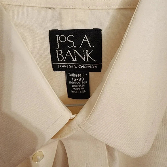 VINTAGE MENS JOS A BANK PASTEL YELLOW DRESS SHIRT SIZE 15-33 - Picture 3 of 4